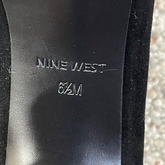 Nine West Tariano Peep Toe Shootie Bootie Black Suede 6.5M - Picture 9 of 11